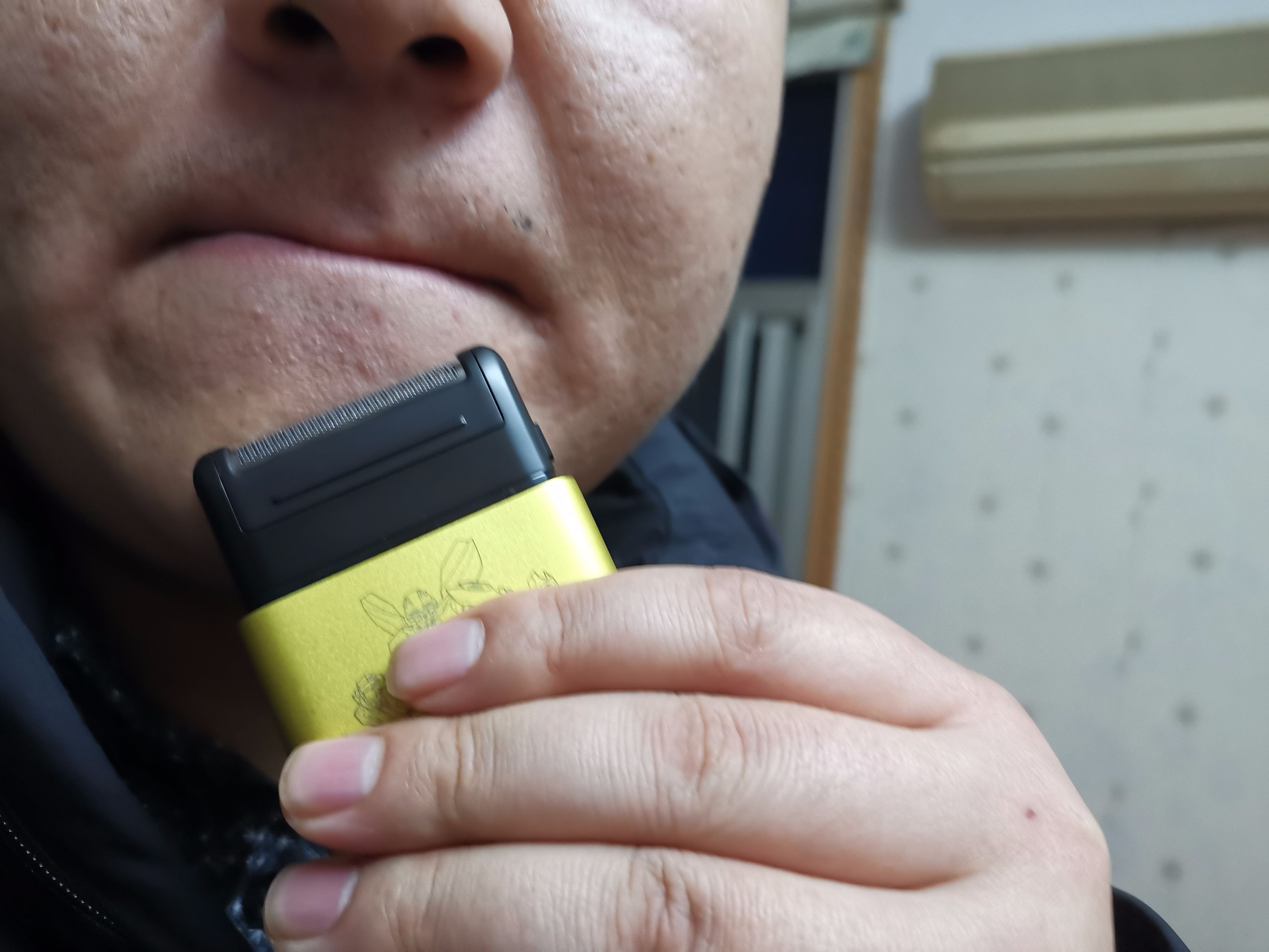 须眉电动剃须刀变形金刚,须眉变形金刚剃须刀