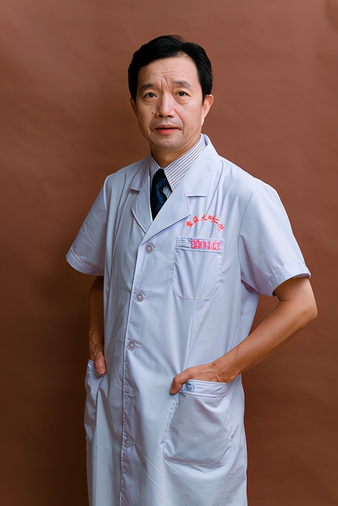 ​「宽仁博导03」邓忠良：“颈椎病微创治疗，国人不需要再出国了”