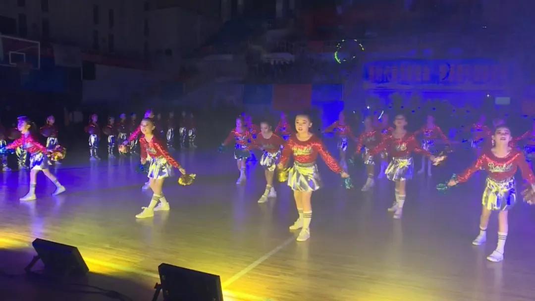 杩庣鑰屼笂瓒冲绮惧僵,杩庣鑰屼笂鍕囧線鐩村墠