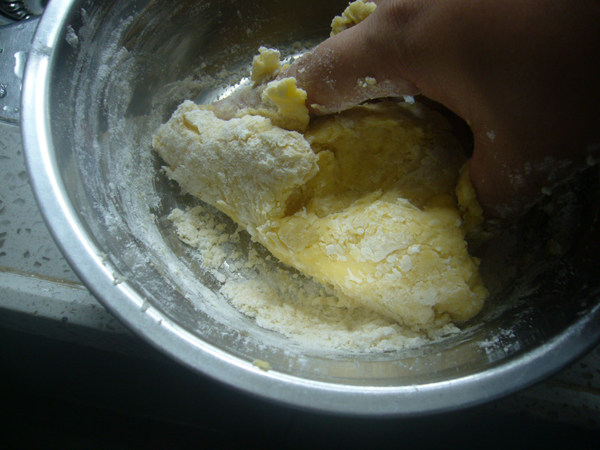 椰香南瓜派做法,小甜品奶香南瓜派简单易做还好吃