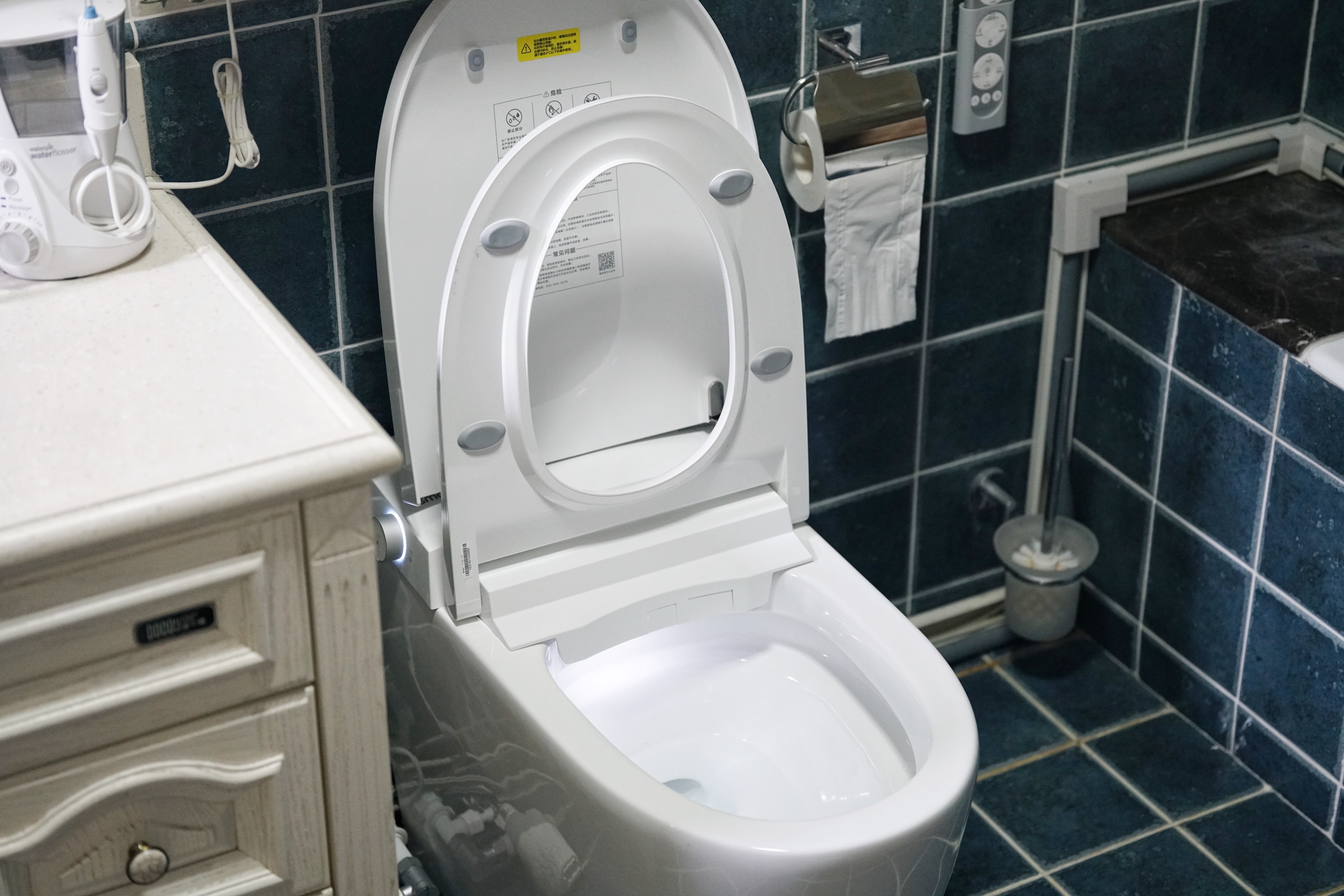 卫生间异味怎么除味,卫生间有异味怎么处理啊