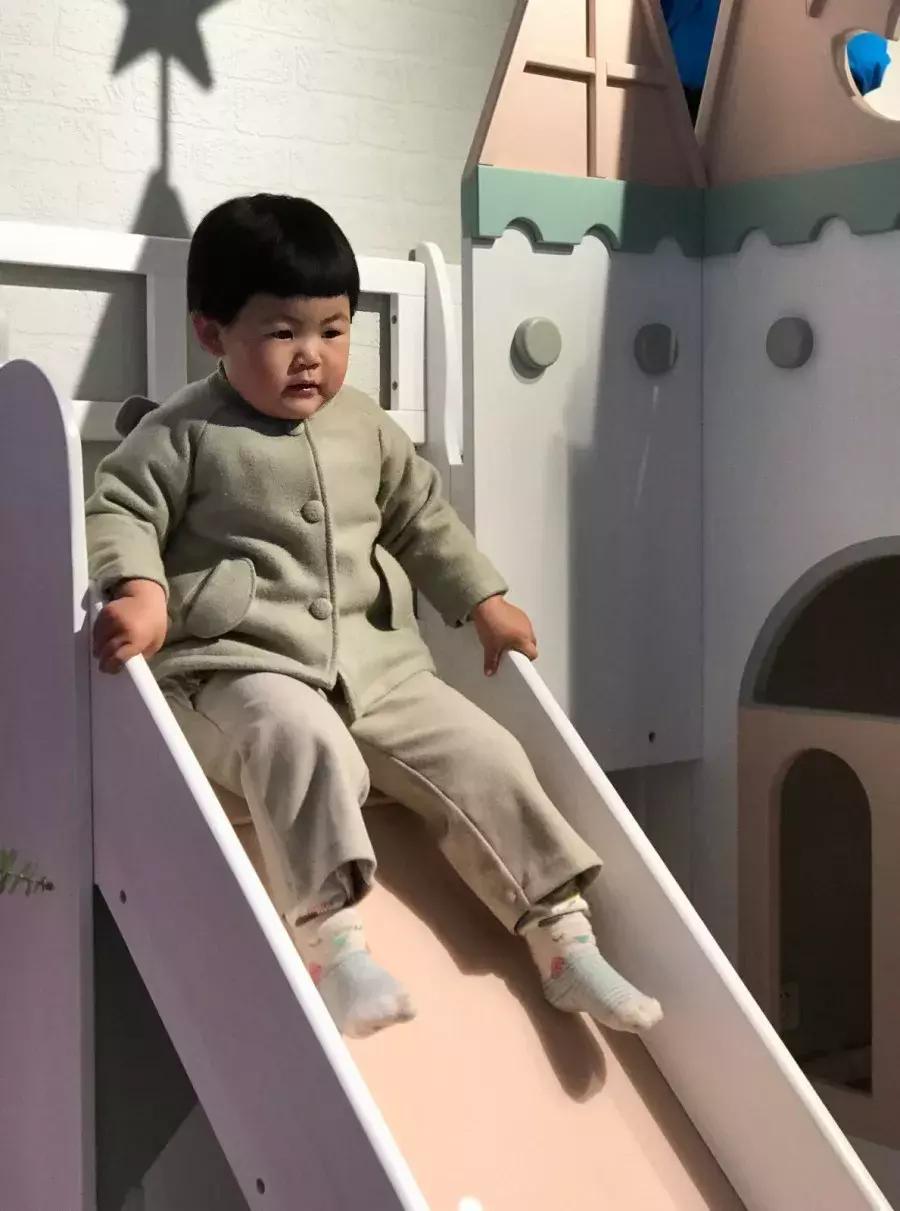 会讲故事小孩,会讲故事的孩子叫什么