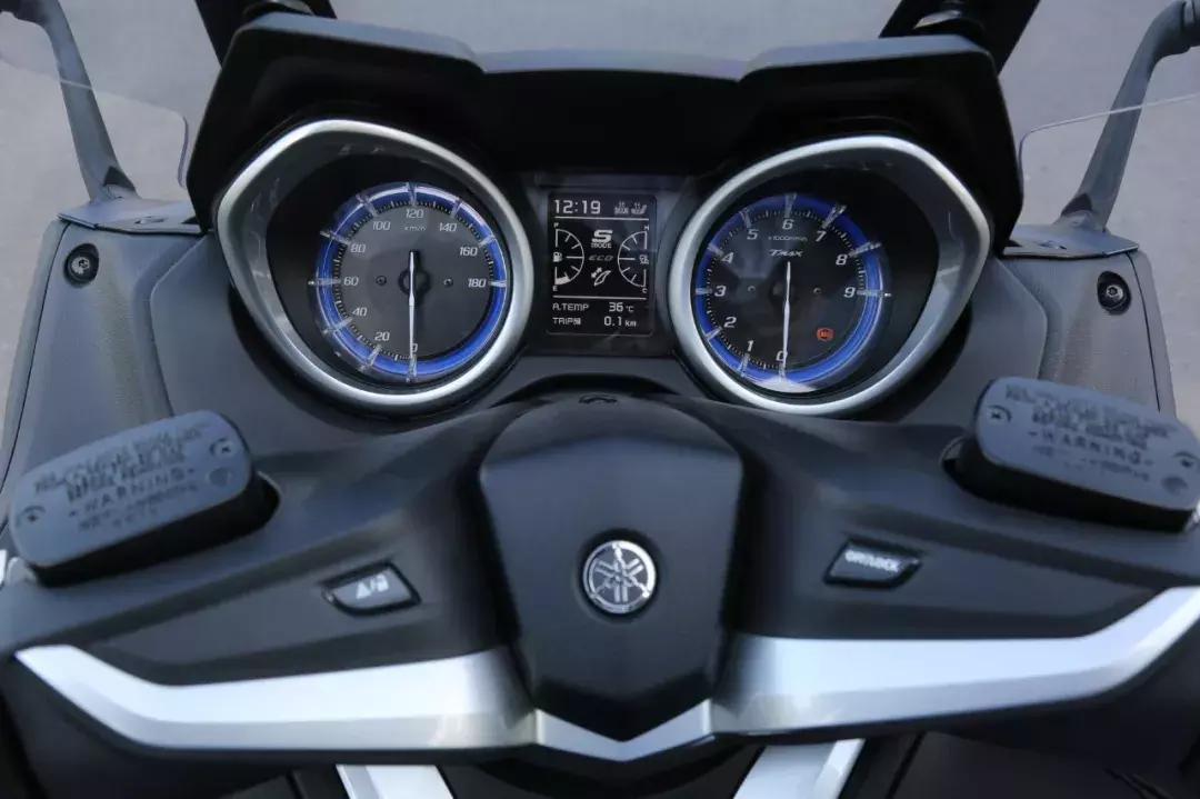 雅马哈踏板车AEROSPORTS,雅马哈踏板tmaxdx多少钱