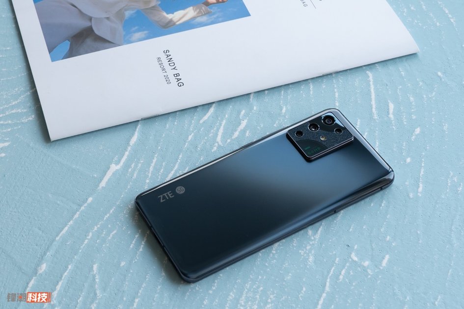 中兴s30pro上手体验轻薄时尚潮流,中兴s30pro现在有必要入手吗