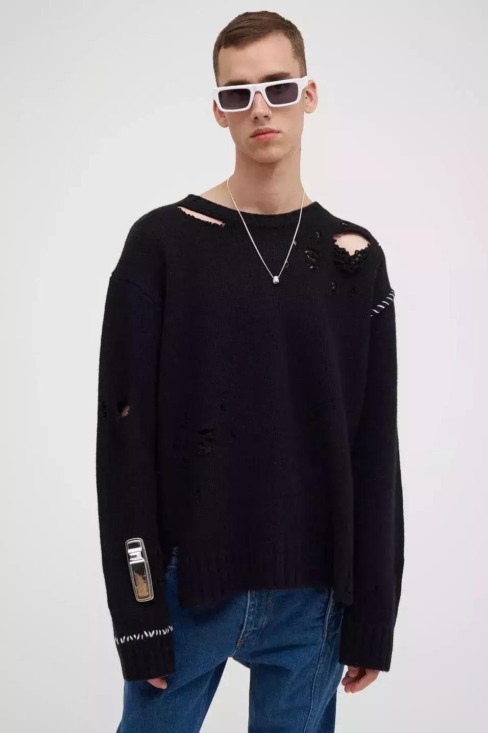 旧风格服装,穿上一件风格不同于以往的衣服