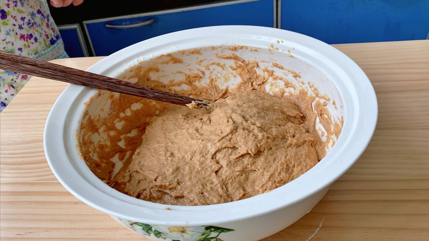 为什么蒸出来的发糕发苦,玉米面发糕发粘有酸味怎么回事