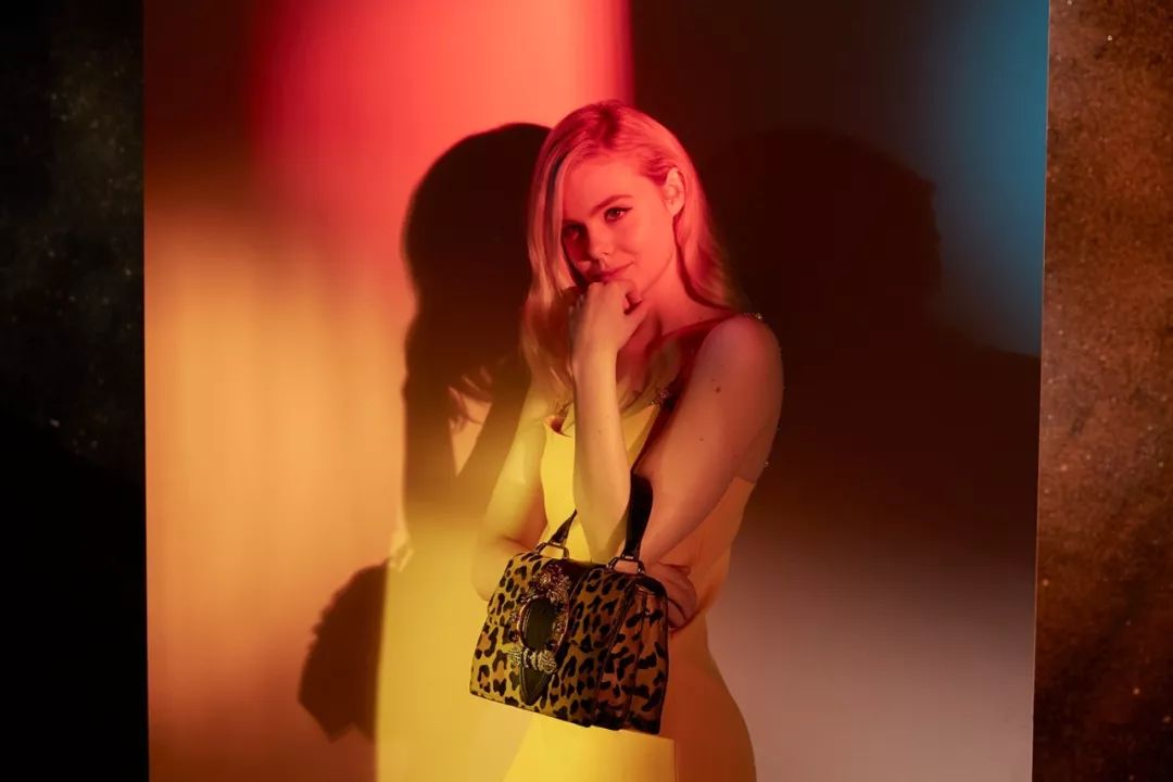 圣诞新年搞事情！Gucci豪得金光灿灿熊和狮子要抢LV吉祥物的地位