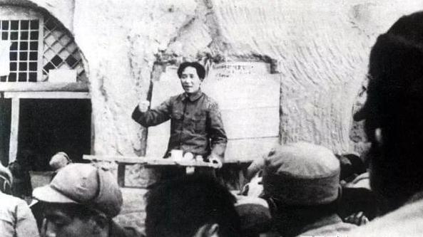 “公者千古,私者一时”,这是对毛*东泽**一生艰苦朴素的崇高评价