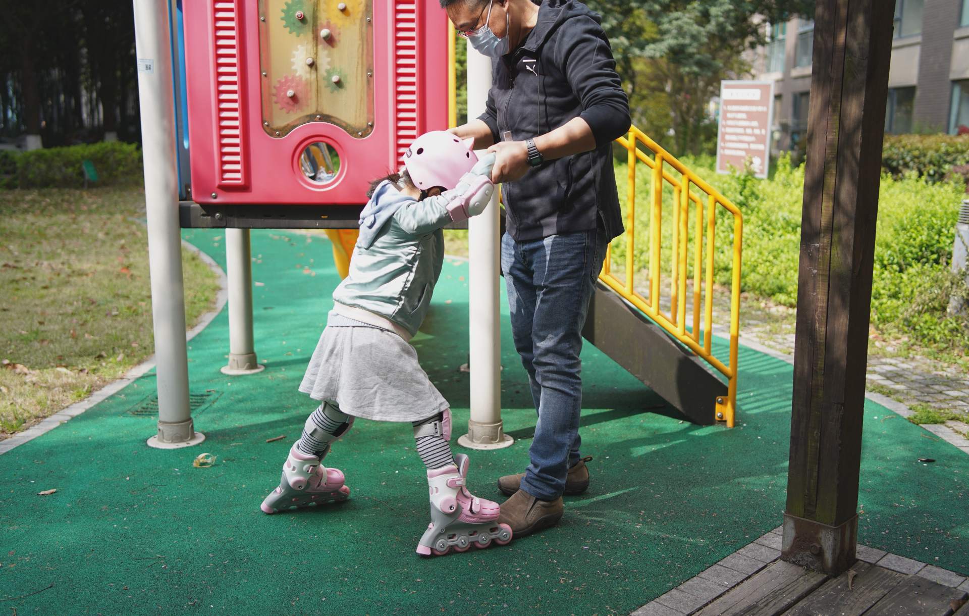 柒小佰儿童轮滑护具,柒小佰轮滑推荐