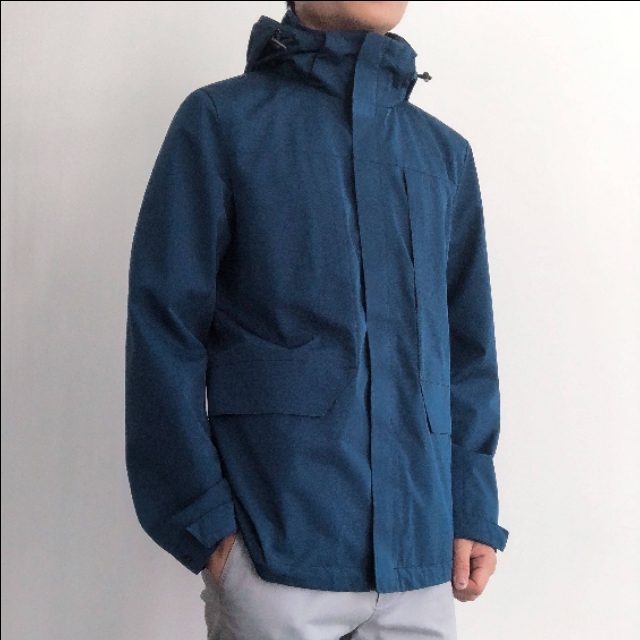 GORE-TEX面料美国戈尔公司生产轻、薄、坚固、耐用