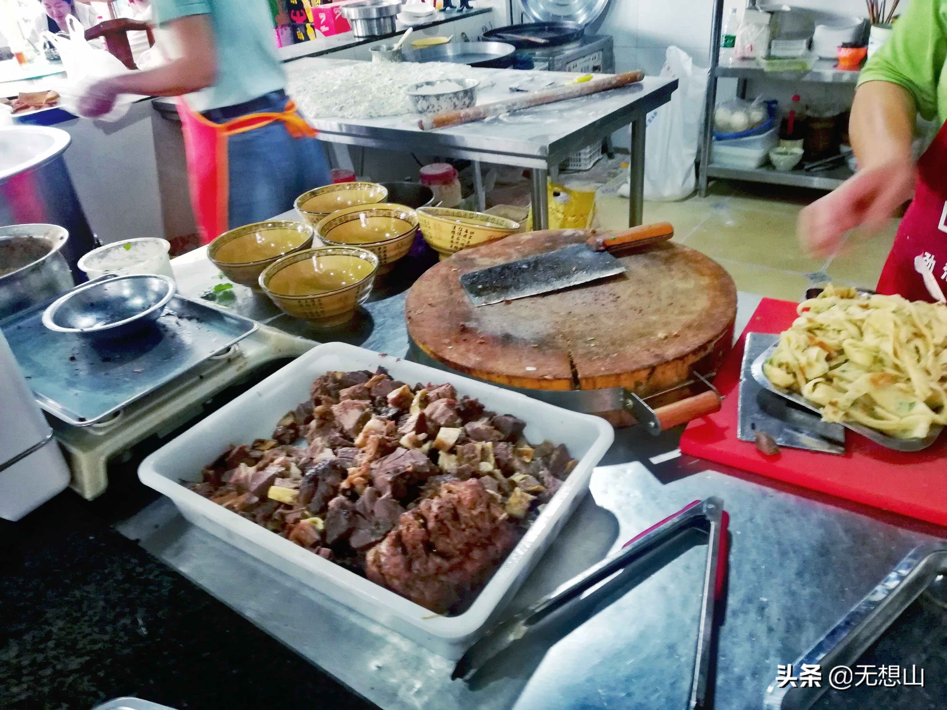 驴肉汤馆怎么经营,为什么驴肉馆看着生意都不好