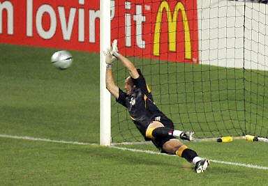 贝克汉姆遗憾时刻,贝克汉姆职业生涯最后一球