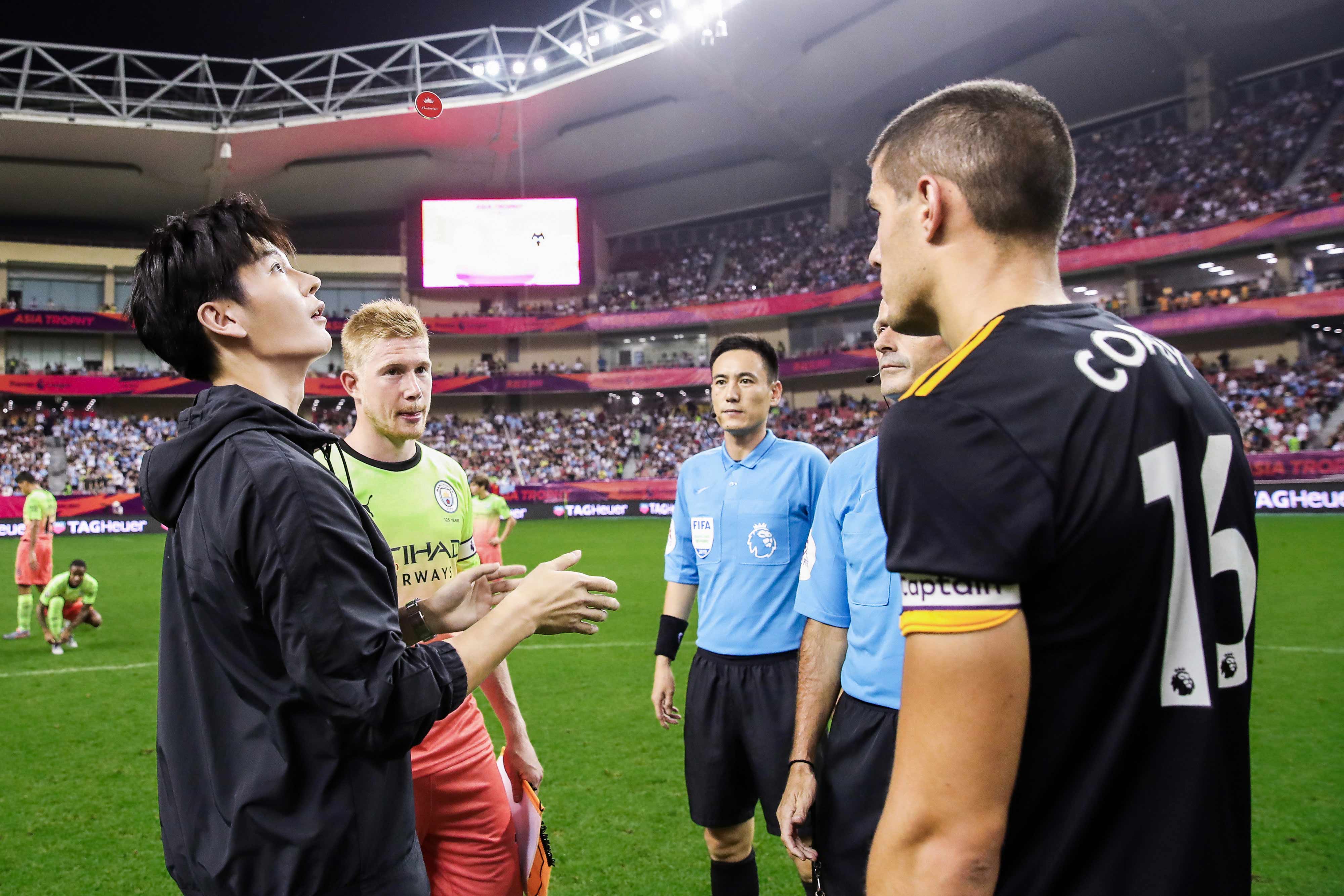 王嘉尔英超联赛,王嘉尔英超开场秀是哪一天