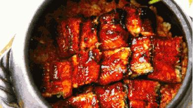 猪肉里发现虫子,猪肉里面有虫子取出来全过程