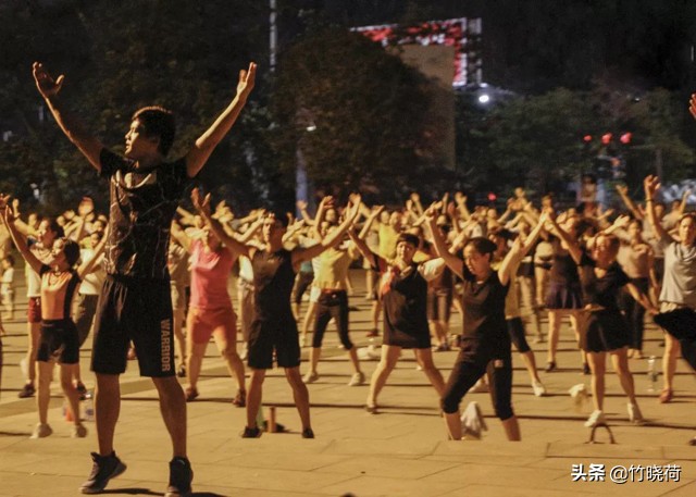 东莞旗峰公园山顶为啥有个灯笼,东莞旗峰山灯笼照片