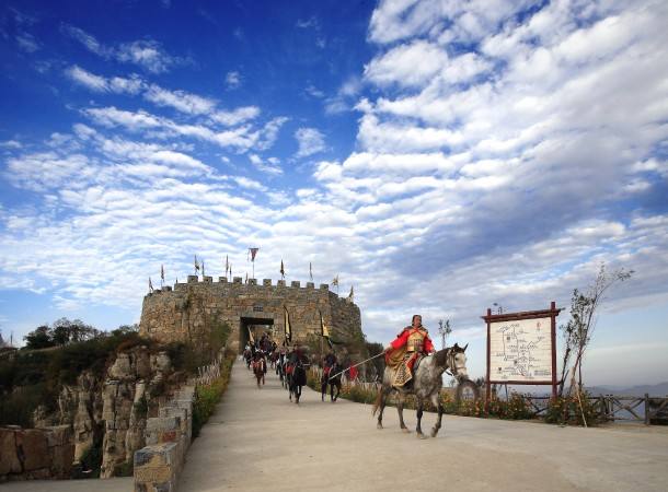 临沂沂水天上王城好玩吗多少钱,沂水天上王城魔毯是什么样子的