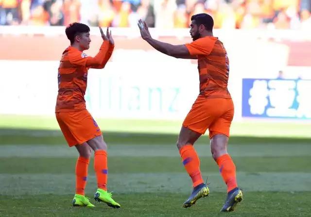 c罗帽子戏法逆转狼堡,c罗对阵狼堡的帽子戏法