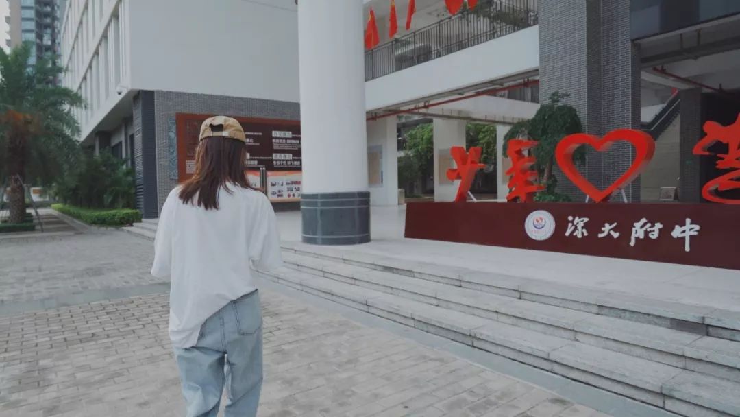 惹哭一个女孩子该怎么办,大三女生为什么要做性教育