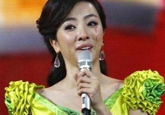 李思思却被外界谣传嫁60多岁富豪,朱迅和李思思关系