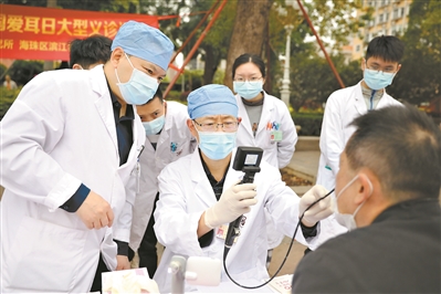 挖耳朵导致一碰就疼,霉菌是采耳引起的吗