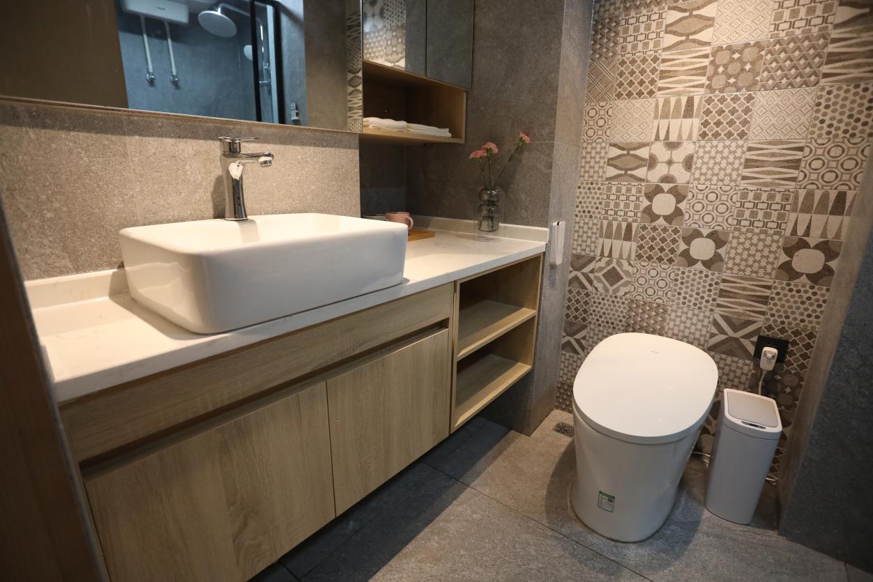 《秘密大改造4》两室巧变三室,德立淋浴房助力施展空间魔法