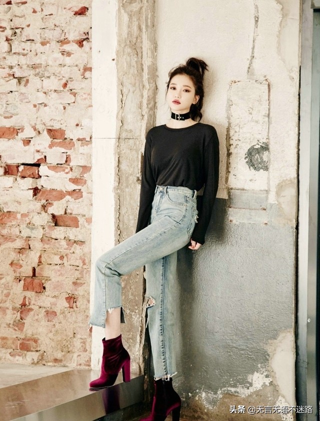 用牛仔裤穿出高贵冷艳风,牛仔裤透出姑娘的高级优雅感