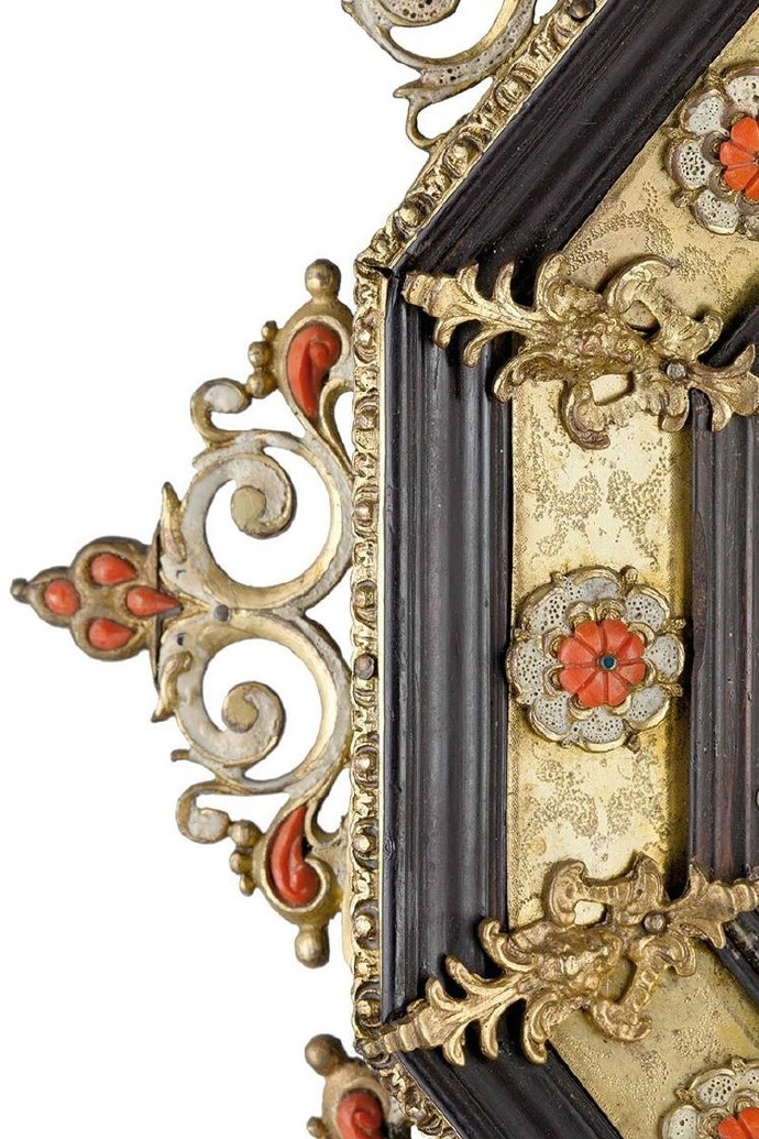 红珊瑚雕刻装饰,红珊瑚珠子雕刻