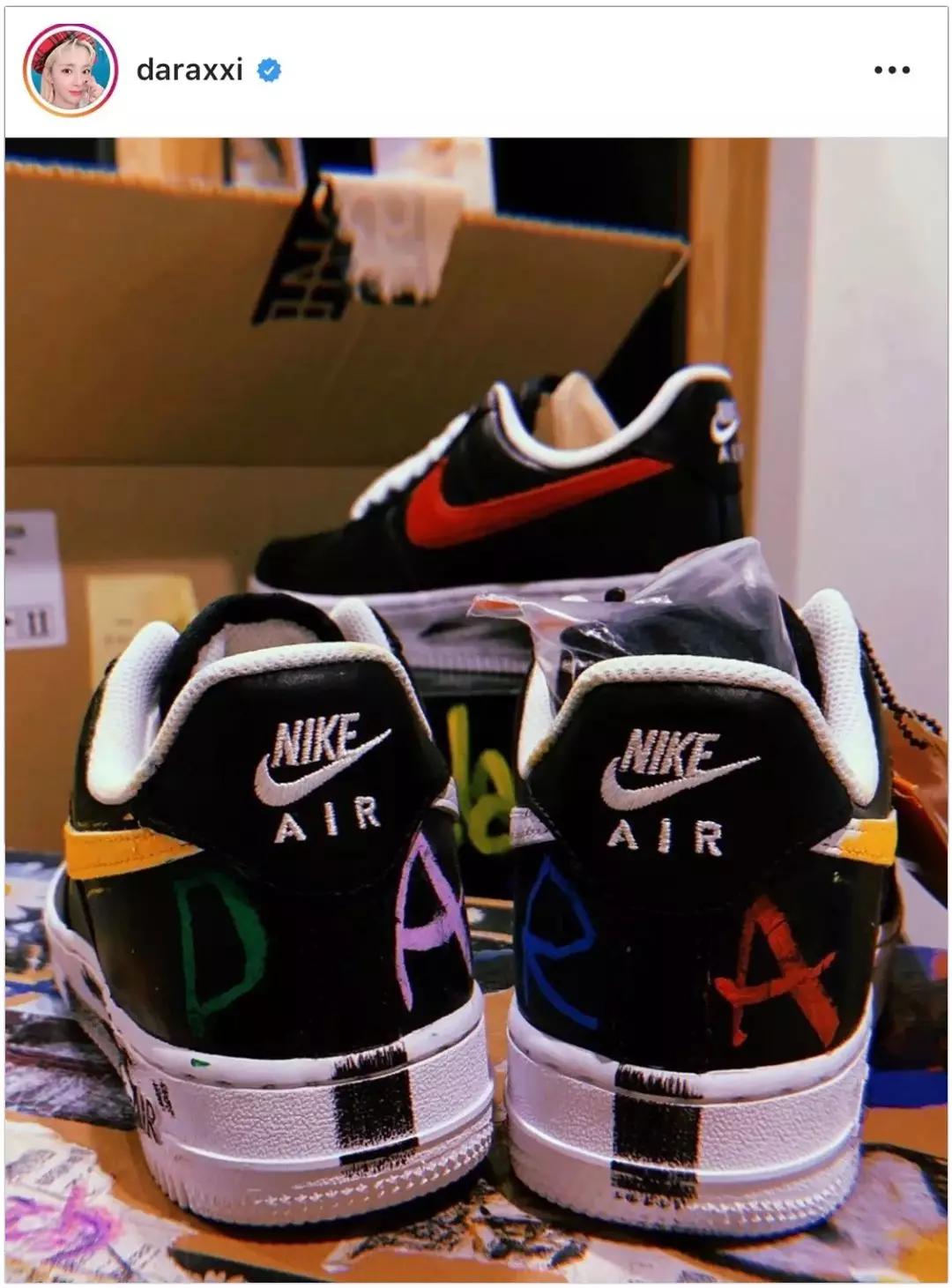 易烊千玺权志龙同款鞋,易烊千玺权志龙造型