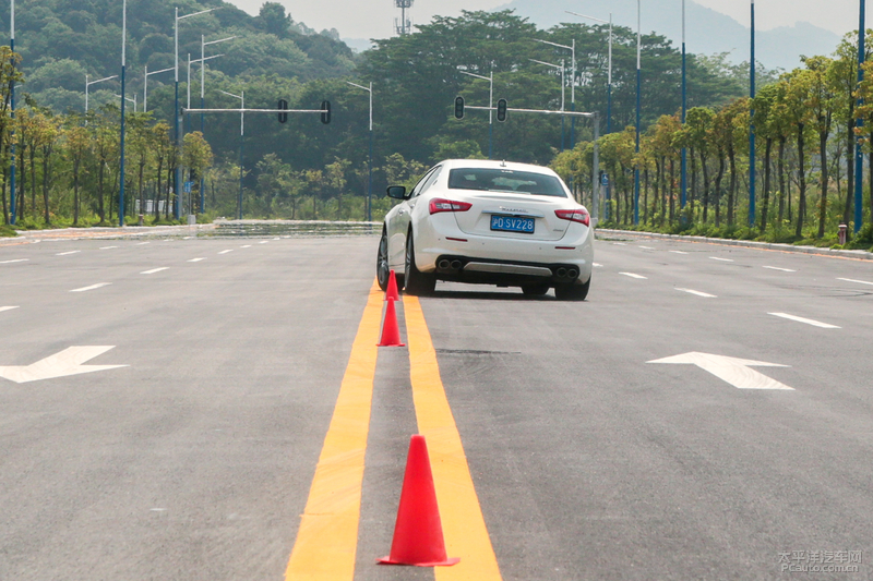 玛莎拉蒂ghibli和s350,玛莎拉蒂ghibli测试评价