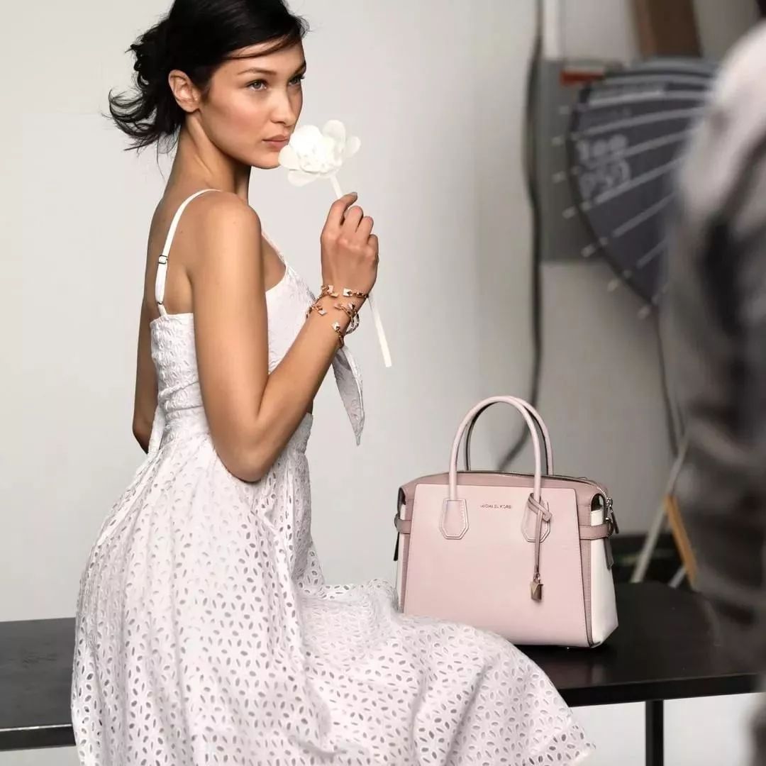 适合背什么样的包包,又高又胖适合背什么款式的包包