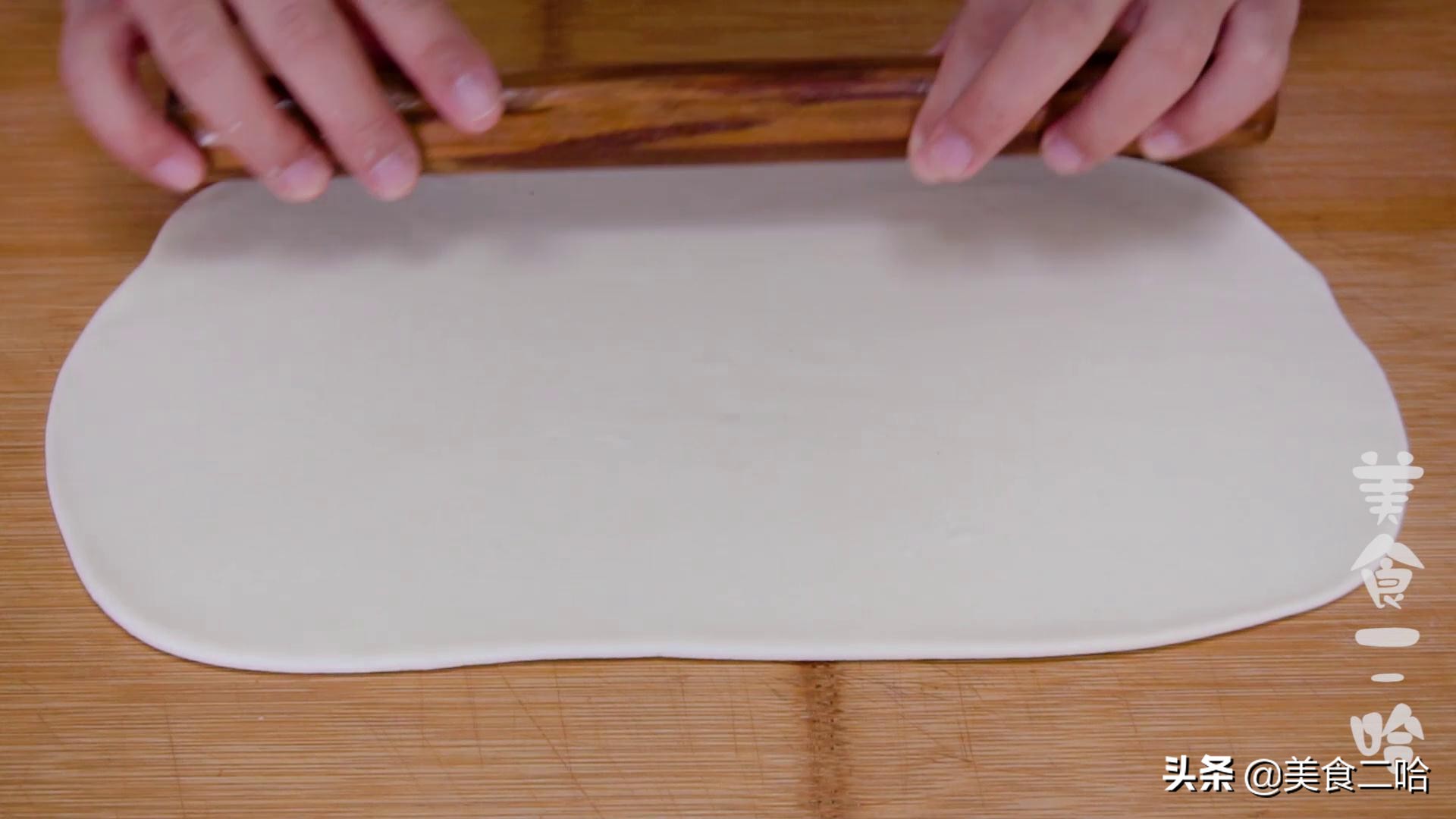 千层葱花饼怎么做酥脆松软有层次,千层葱花饼怎么做可以放冰箱保存