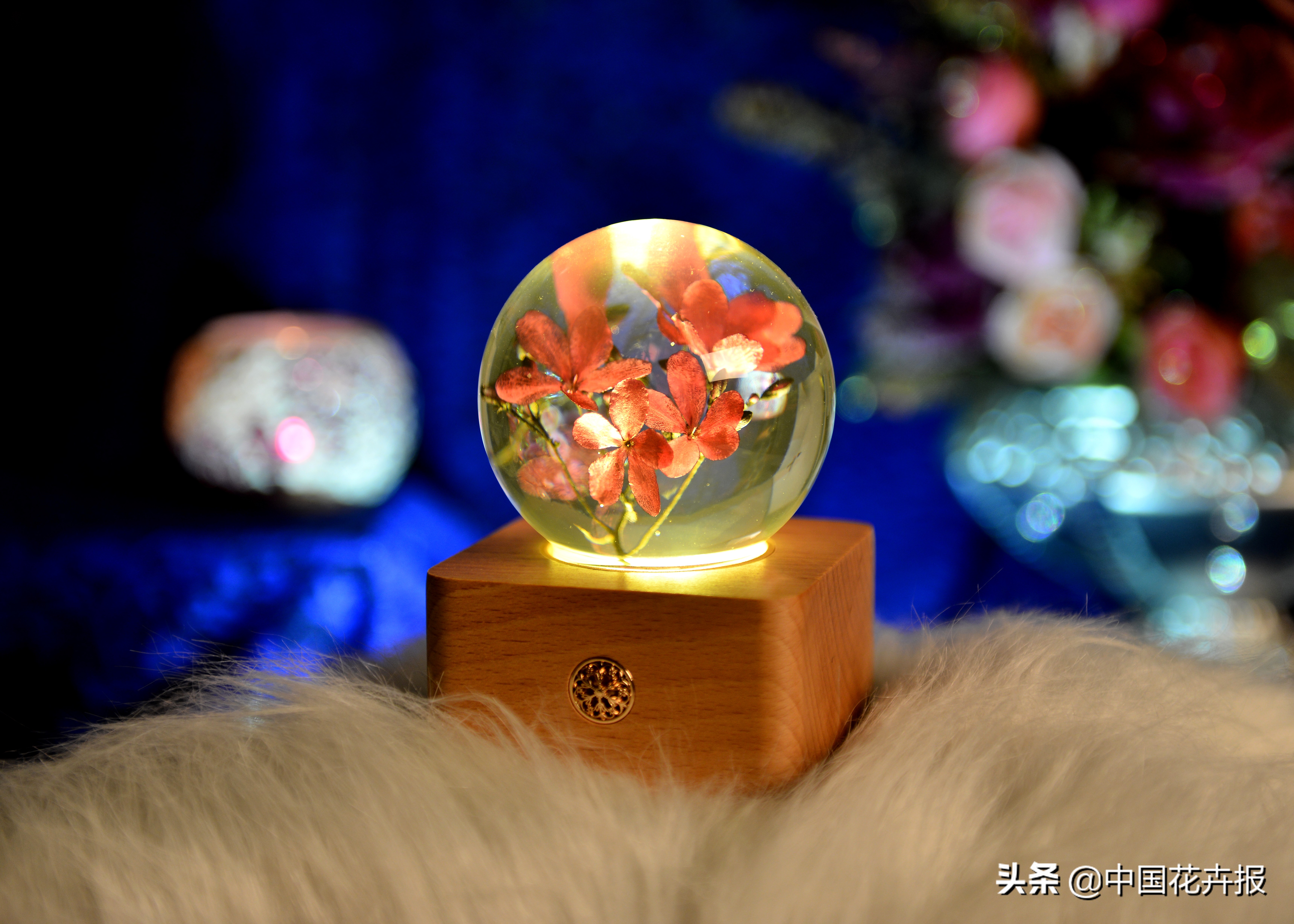 教师节送老师鲜花还是假花,教师节老师可以收学生送的鲜花吗