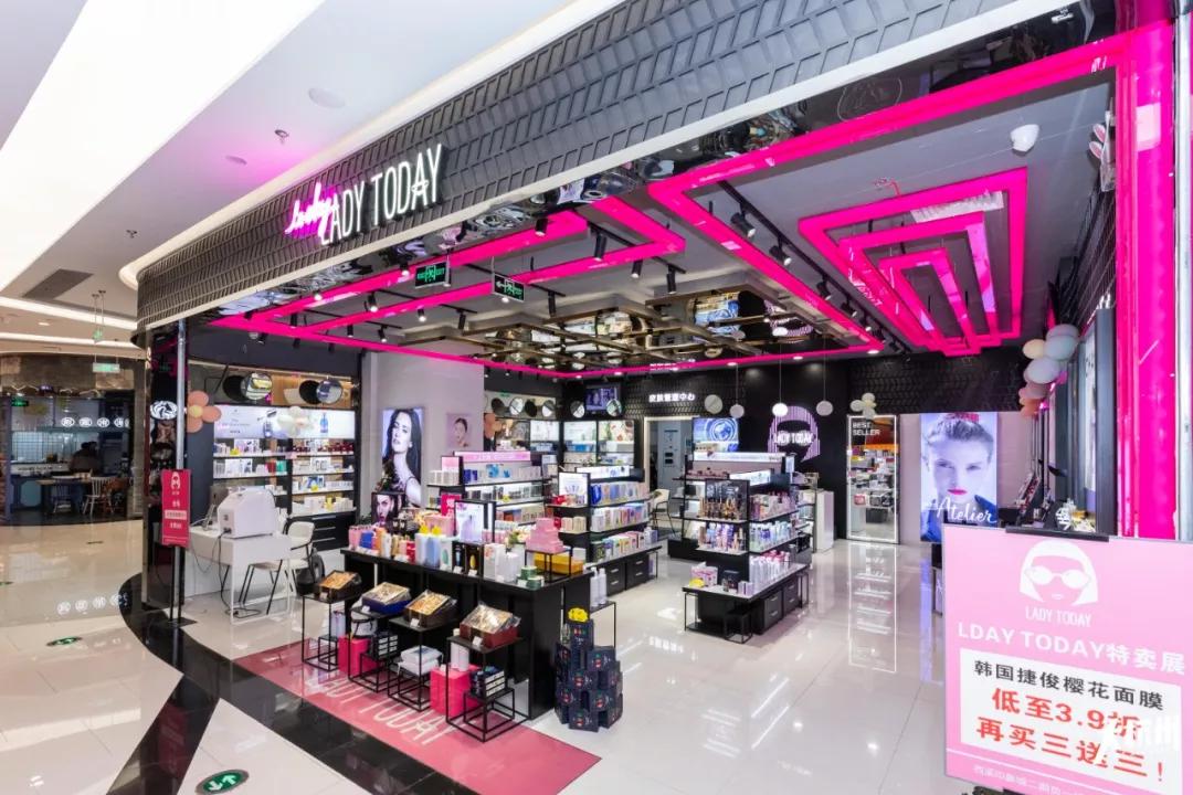 在杭州遇见紫禁城!宫灯前祈福、畅音阁迎新!来这里过故宫中国节