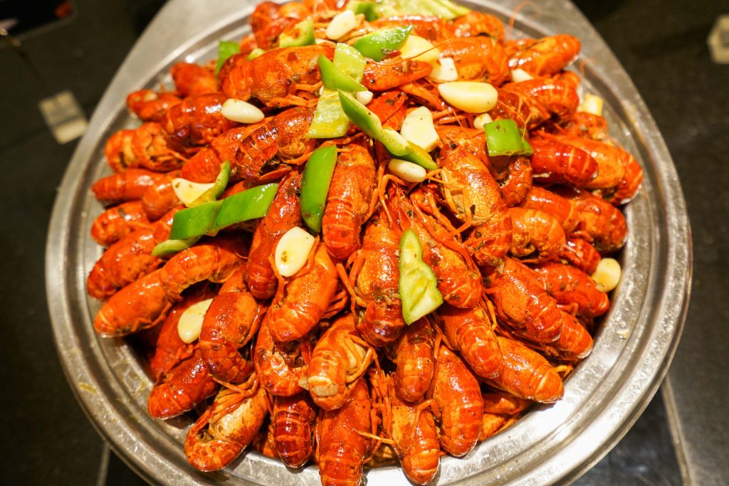 上海扬子江丽笙小龙虾自助餐,上海市扬子江万丽酒店地址