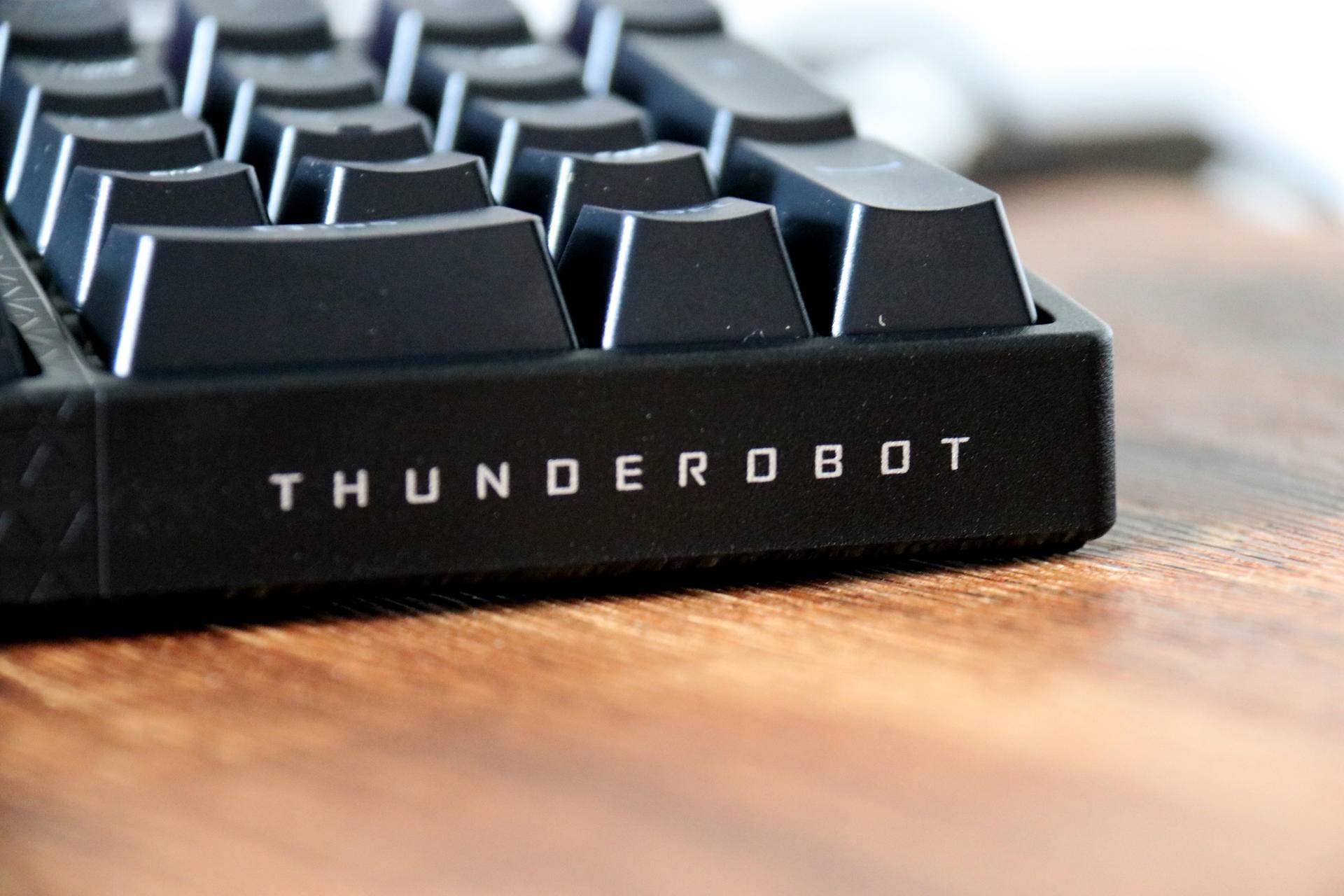 雷神k30青轴机械键盘,雷神kl30红轴无线机械键盘评测