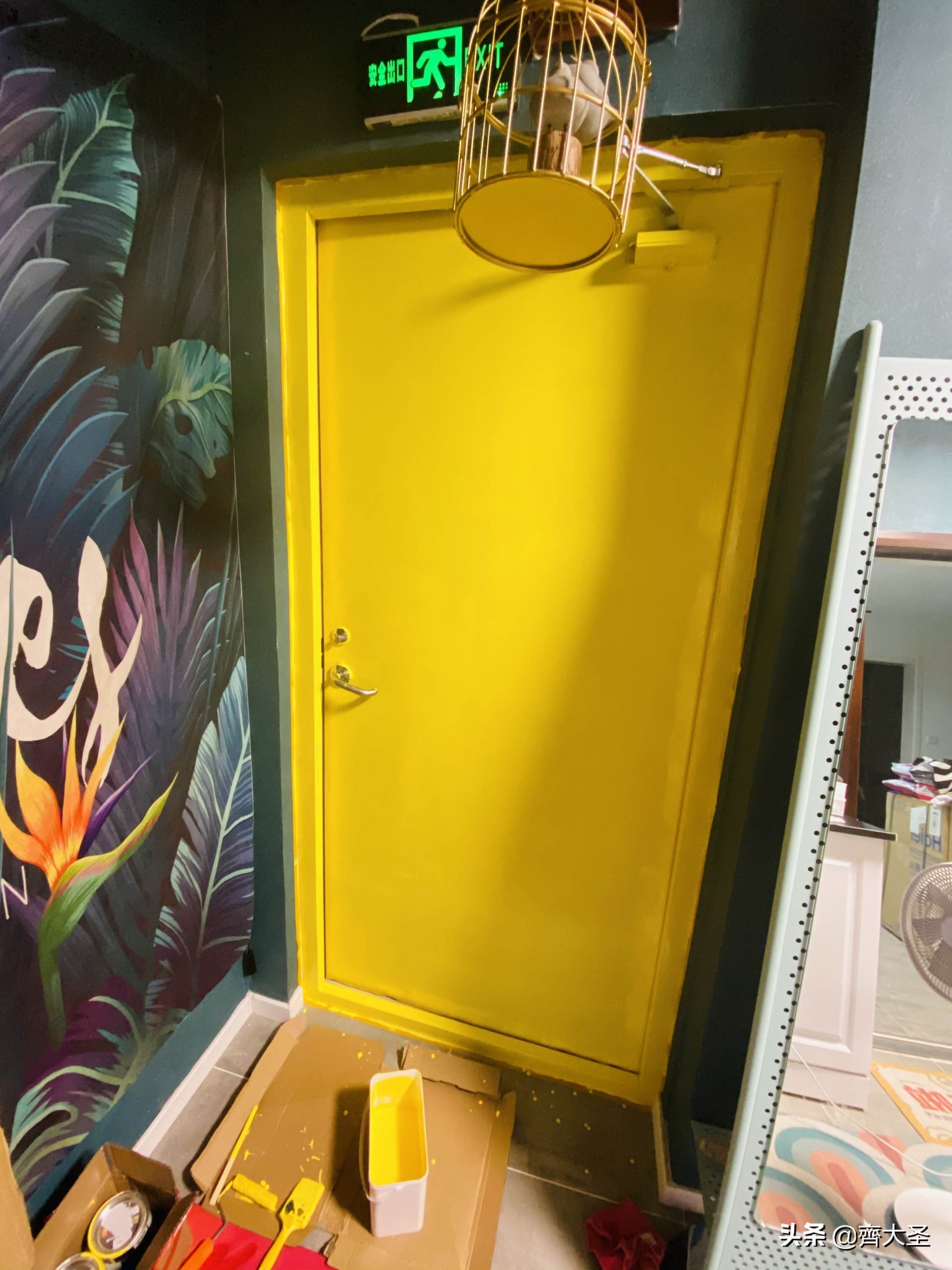 入户门改色贴膜好还是刷漆好,门改色是刷漆好还是喷漆好