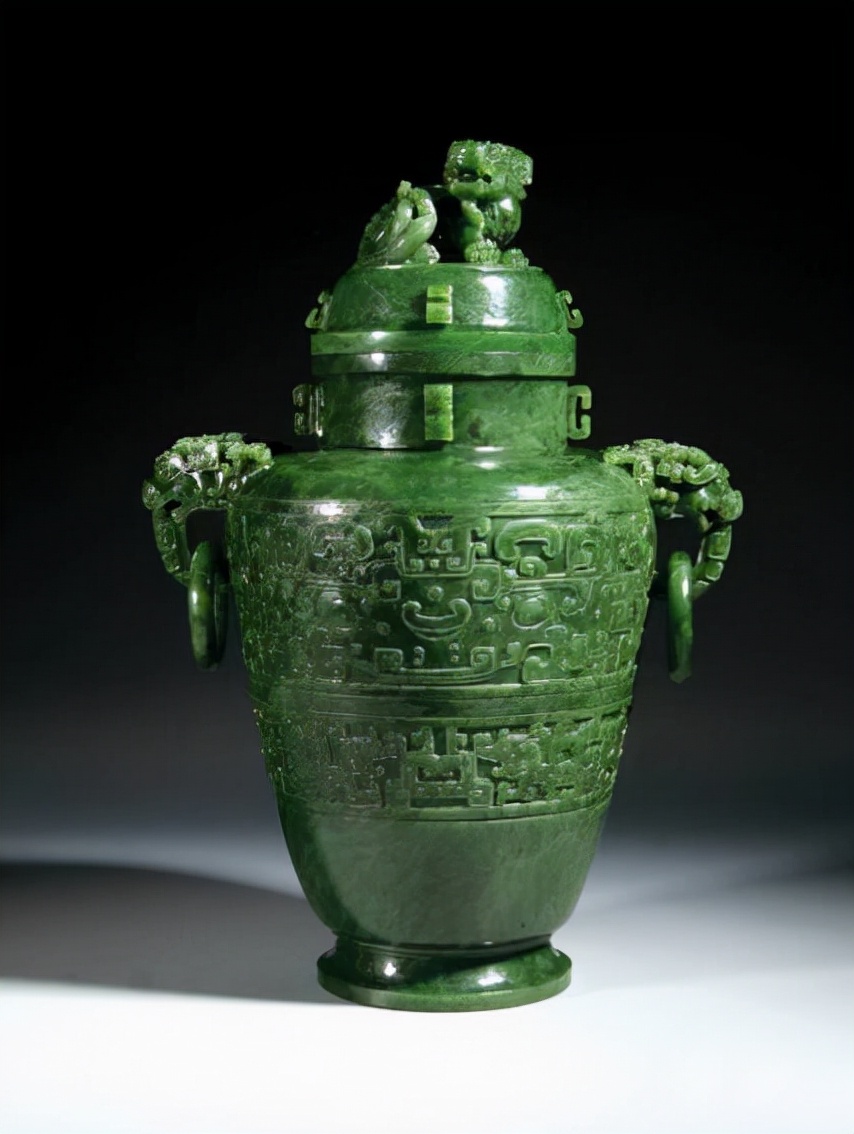 五彩斑斓的和田玉家族!这抹价值不菲万的“绿”来自何方?