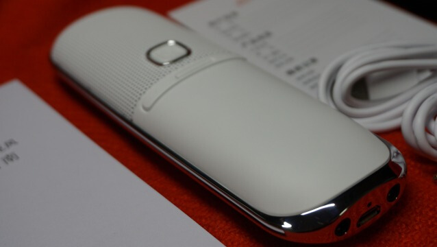 在车上唱K？别以为是开玩笑，这款LED声动麦克风能帮你实现