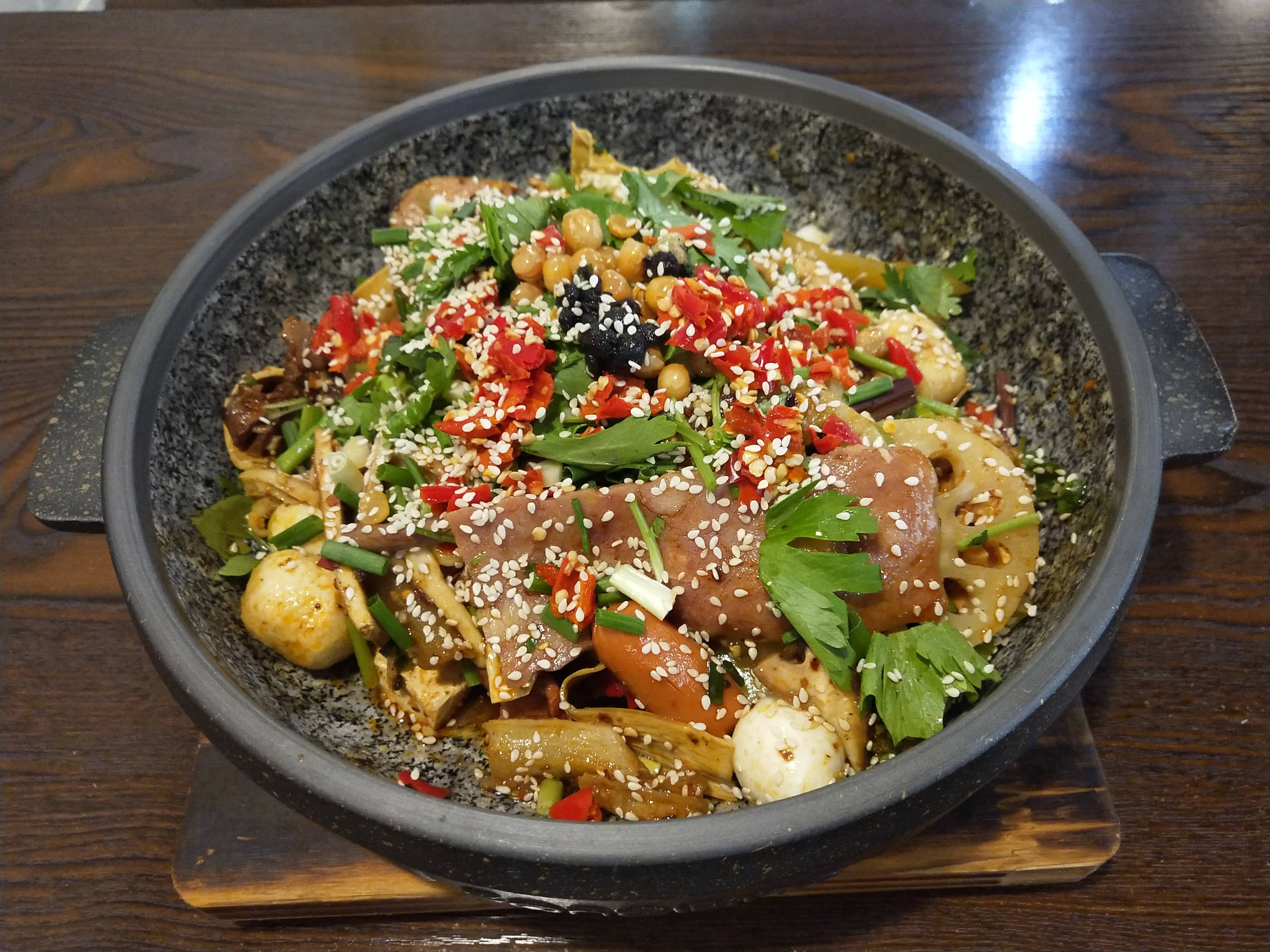 为什么冒菜店一定要选好位置,为啥店里的冒菜那么好吃