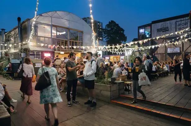 集装箱商业街新模式国外,全球最大集装箱购物中心