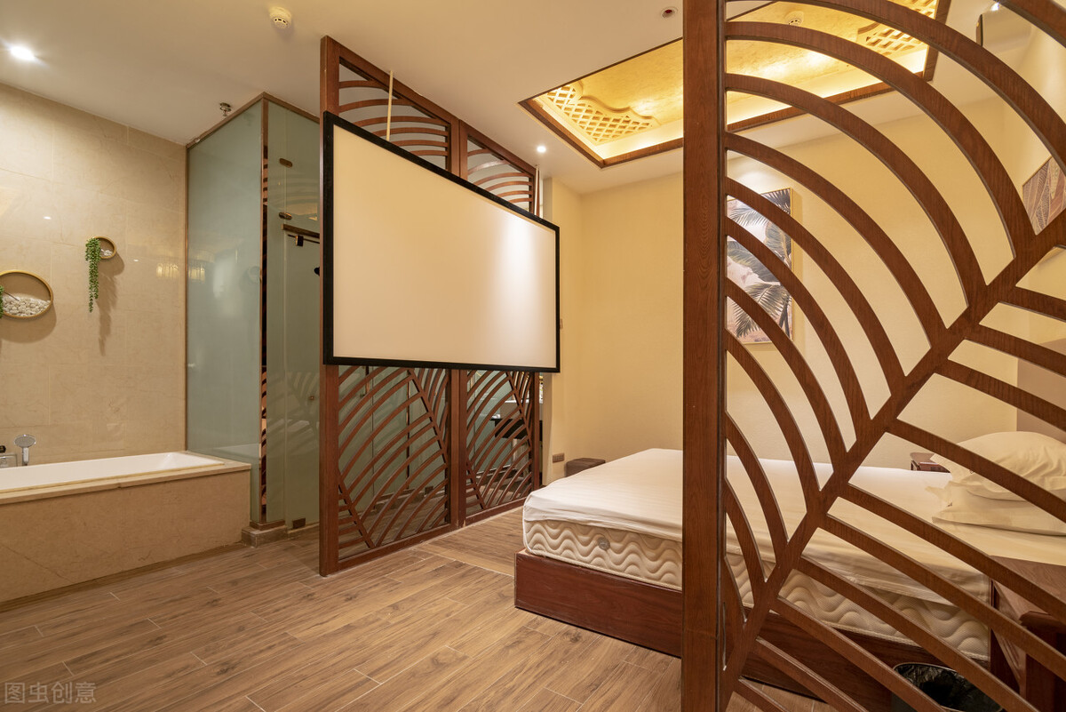 老板利用技师赚钱,足疗店老板获利6万怎么解决