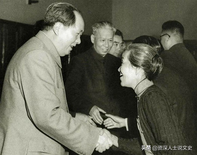 妇科泰斗林巧稚：接生袁隆平，为*颖超邓**看病，周恩来劝她留在*党**外