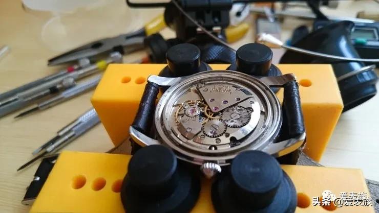 「大保健」男人的机械情怀——保养一支钉摆蓝游丝的手卷梅花