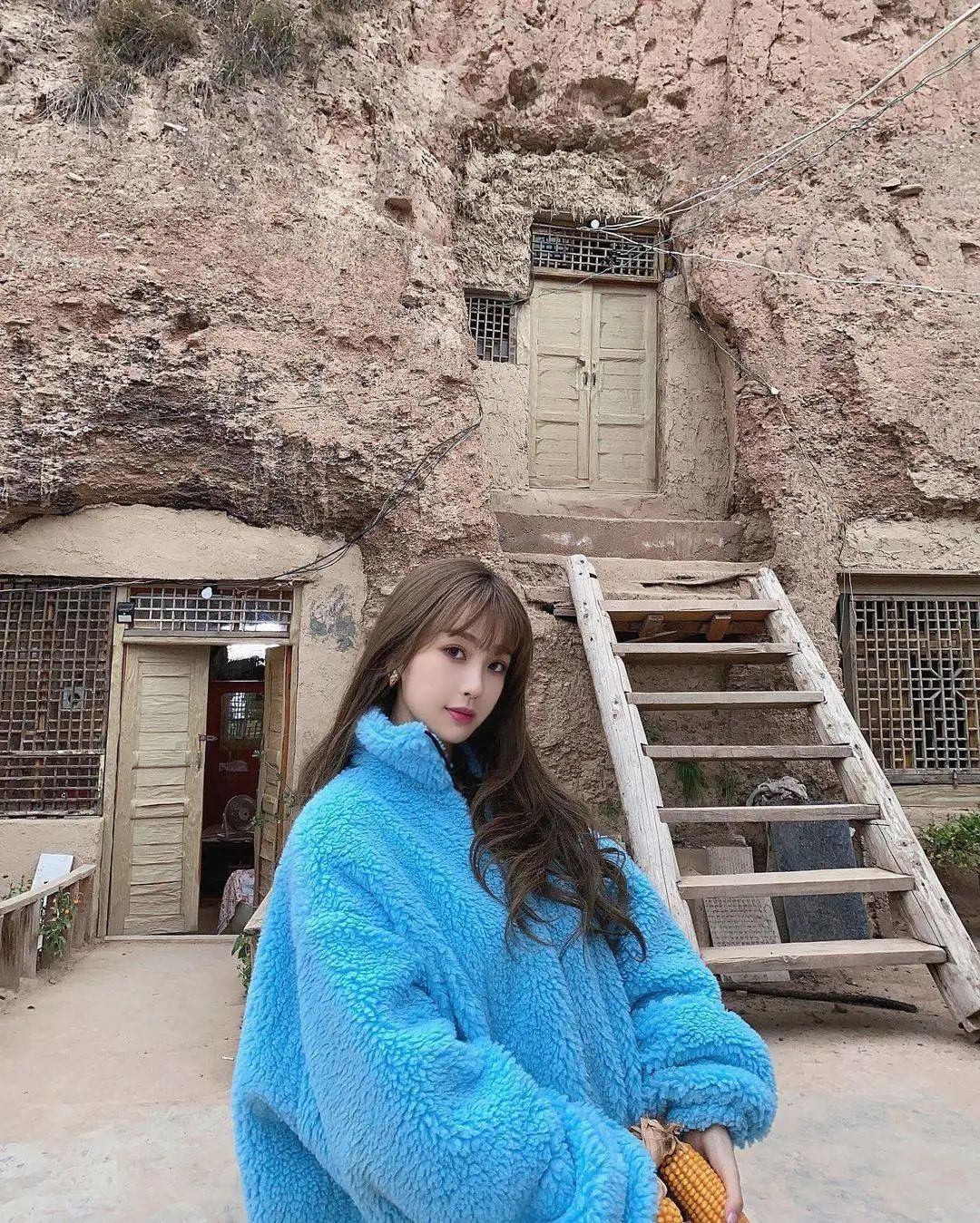 jennie甜酷风穿搭,jennie新造型lisa同款穿搭