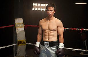 曾歧视打残亚洲人，前科犯竟成好莱坞巨星，还想来中国捞钱？