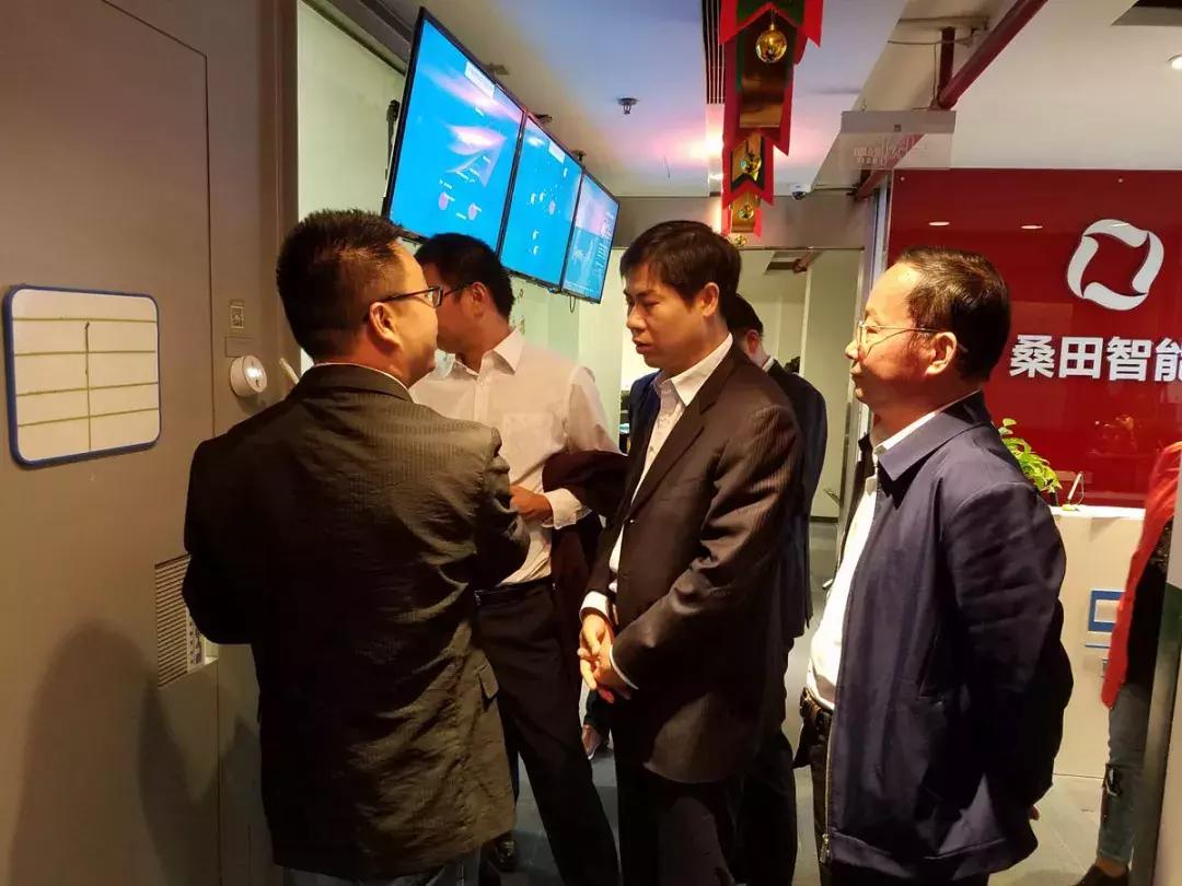 这家安庆商会很牛，赵雯副主席，陈冰冰市长经常来视察