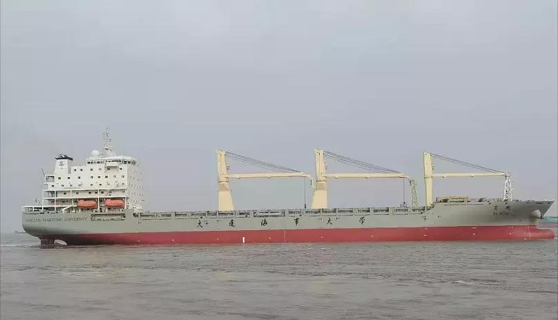 看看船员兄弟在船过年模式