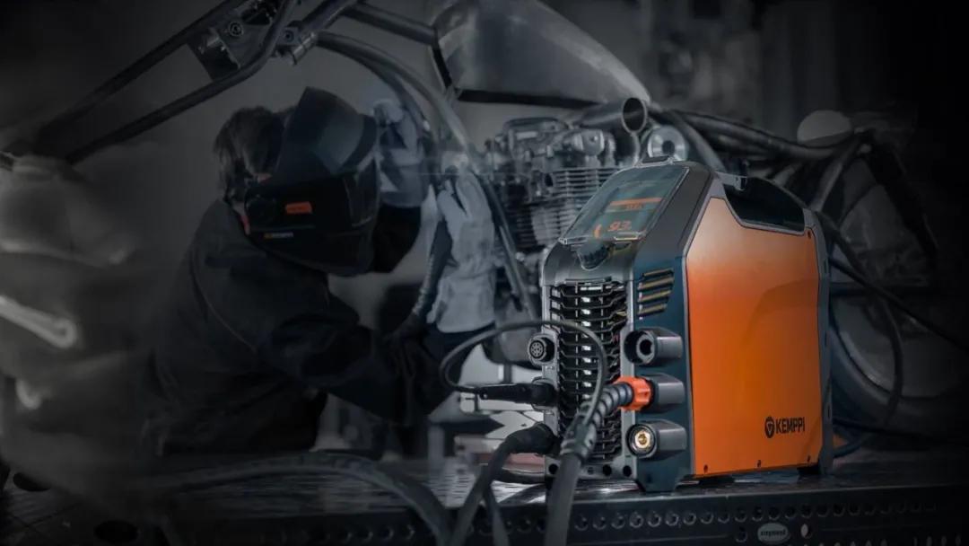 璋峰窛鑱旇鑱氱劍浜т笟鍗囩骇,璋峰窛鑱旇榧庡姏