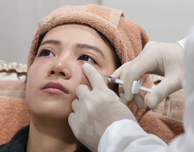 玻尿酸吸收太慢正常吗,大分子玻尿酸怎么样快速吸收