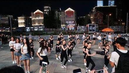 快闪、街舞、爵士、古典,菊花会即将迎来一波神秘嘉宾!